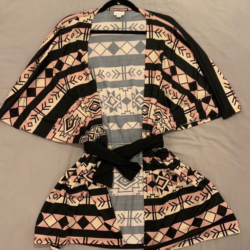 LuLaRoe Savannah Kaftan Size S/M